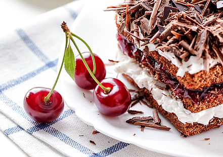 Schwarzwaälder Kirschtorte (iStock) Schwarzwaälder Kirschtorte