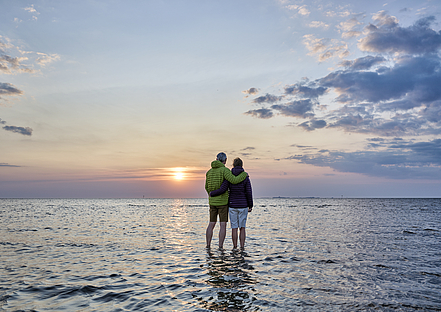 Sonnenuntergang am Wattenmeer (NKR, F. Trykowski) Sonnenuntergang am Wattenmeer
