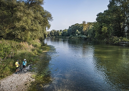Rast an der Isar bei Moosburg (TOM e.V._Peter von Felbert) Rast an der Isar bei Moosburg