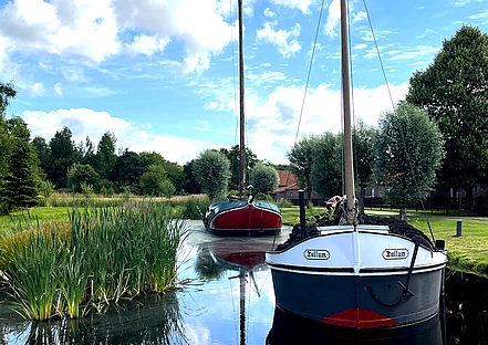 Deutsche Fehnroute – Torfschiffe in Wiesmoor (Ostfriesland Tourismus)